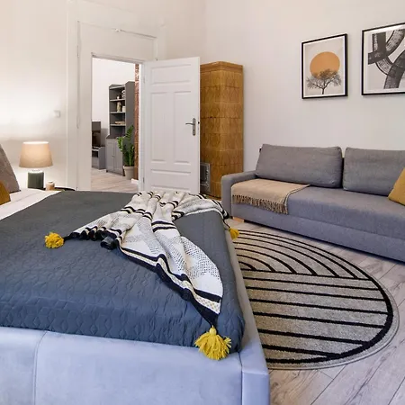 Wawelove Pilsudskiego - 3 Bedroom Apt. With Balcony And Free Parking! Cracovie