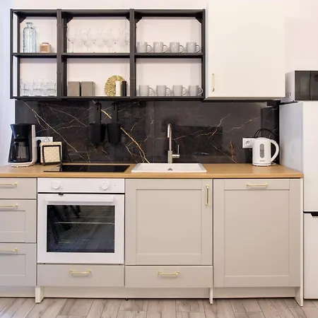 Wawelove Pilsudskiego - 3 Bedroom Apt. With Balcony And Free Parking! Apartment Krakau