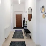 Διαμέρισμα Wawelove Pilsudskiego - 3 Bedroom Apt. With Balcony And Free Parking! *
