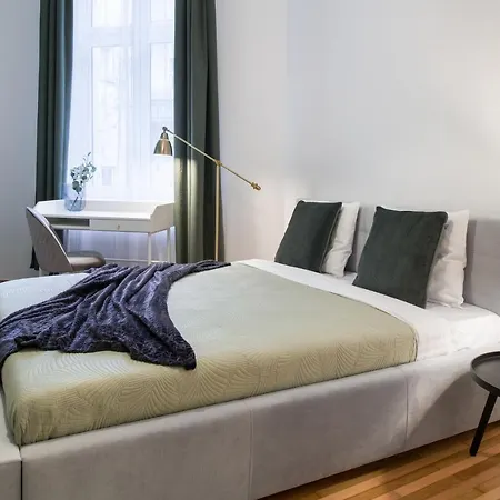 Wawelove Pilsudskiego - 3 Bedroom Apt. With Balcony And Free Parking! Apartament