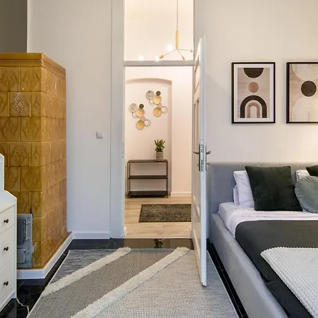 Wawelove Pilsudskiego - 3 Bedroom Apt. With Balcony And Free Parking!