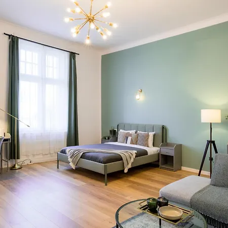 Wawelove Pilsudskiego - 3 Bedroom Apt. With Balcony And Free Parking!