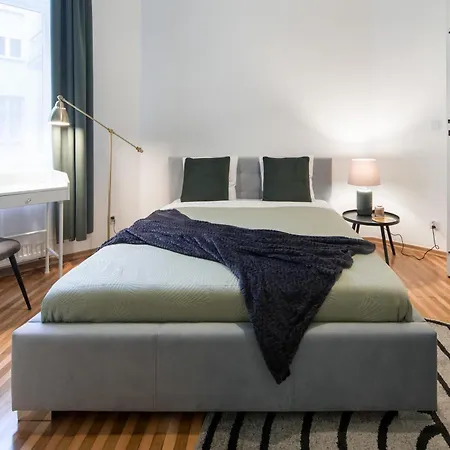 Wawelove Pilsudskiego - 3 Bedroom Apt. With Balcony And Free Parking! Kraków