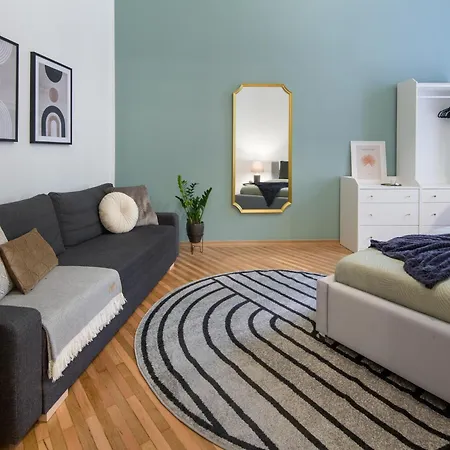 Wawelove Pilsudskiego - 3 Bedroom Apt. With Balcony And Free Parking!