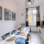 Wawelove Pilsudskiego - 3 Bedroom Apt. With Balcony And Free Parking! * Cracovia