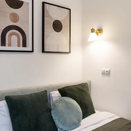 Wawelove Pilsudskiego - 3 Bedroom Apt. With Balcony And Free Parking! Apartmán *
