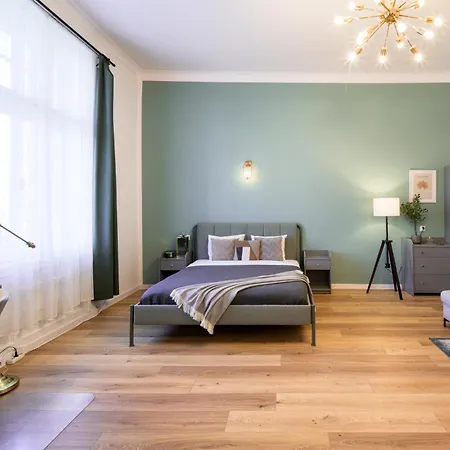 Apartmán Wawelove Pilsudskiego - 3 Bedroom Apt. With Balcony And Free Parking! Krakov