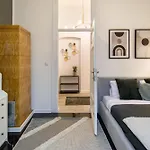 Wawelove Pilsudskiego - 3 Bedroom Apt. With Balcony And Free Parking!