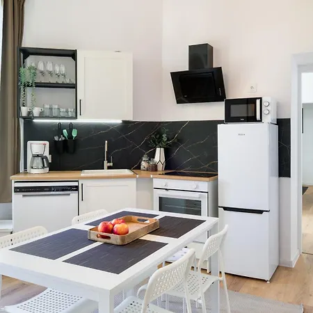 Wawelove Pilsudskiego - 3 Bedroom Apt. With Balcony And Free Parking! * 克拉科夫